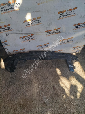 Hyundai İ20 çıkma ön tampon demiri 2015-2019