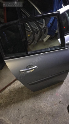 RENAULT MEGANE 2 HATCHBACK SAĞ ARKA KAPI