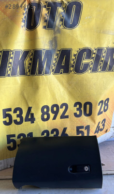 Mercedes C-Serisi W205 Torpido Kapağı A2056803205
