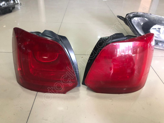VOLKSWAGEN POLO SAĞ-SOL DIŞ STOP IEE247021-01