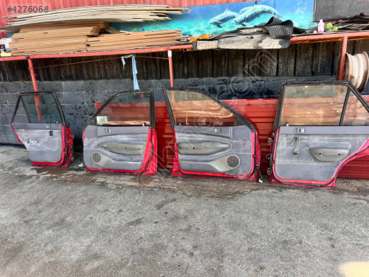 MAZDA 323 HB ÖN ARKA KAPI DÖŞEMESİ TAKIMI ÇIKMA ORJİNAL HATASIZ