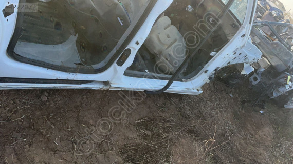 Citroen berlingo sağ yan marşpiyel