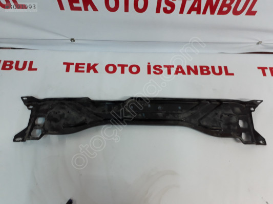 Mercedes E 212 ÖN PANEL SACI ÜST A2126201100