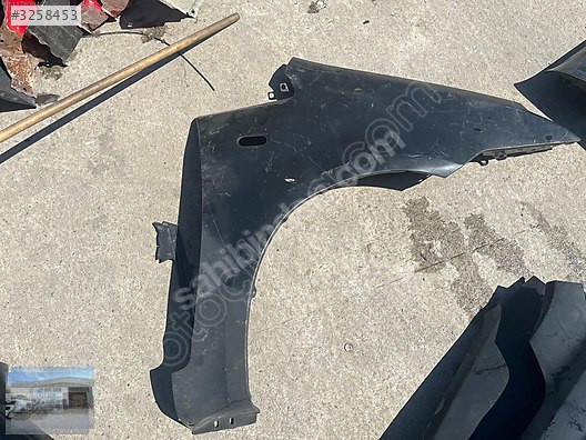 OTO CEMDEN ÇIKMA FORD C-MAX SAĞ ÖN ÇAMURLUK