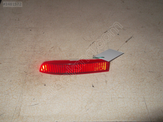 TOYOTA AVENSİZ ÇIKMA REFLEKTÖR