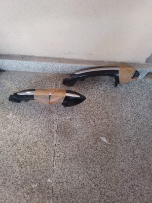 BMW F10 SAĞ ÖN VE ARKA KAPI KOLLARI