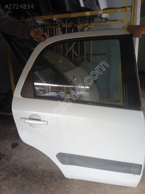 Suzuki Sx4 sağ arka kapı dolu hatasız orj cıkma