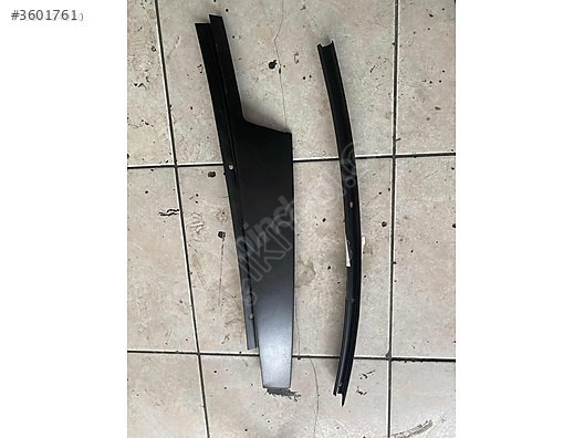 BMW F10 SAĞ ARKA KAPI ÇITASI