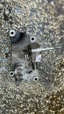 Fiat 1.3 E5 çıkma motor kulağı
