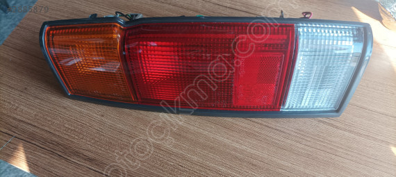 Nissan pick-up sağ stop lambası