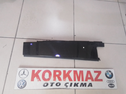 MERCEDES GLA W247 SOL ÖN KAPI DIŞ KAPLAMASI A2477323901