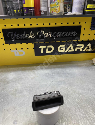 BMW E60 BAGAJ AÇMA TUŞU 51247118158