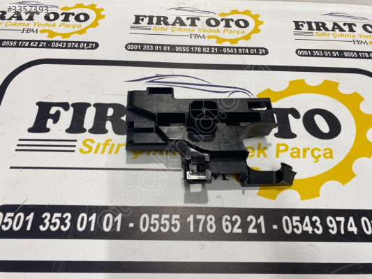 BMW 7 Serisi G30 Sağ Radyatör Braketi 17118632128 BMW280859
