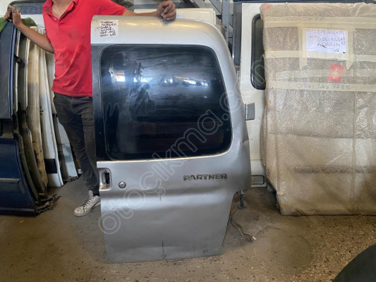 PEUGEOT PARTNER BAGAJ KAPAĞI SOL TARAF 1998-2003 MODEL ORJİN
