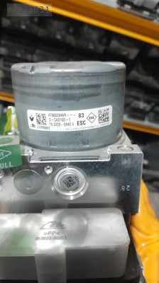 Megane IV 15 Scenic IV 476602846R 10.0220-0840.4 10.0915-1475.3