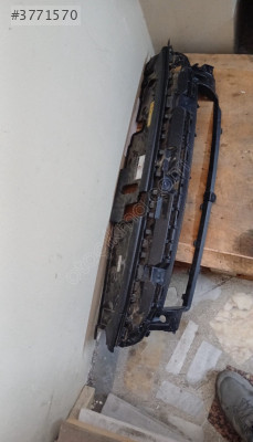 Peugeot 208 ön tampon üst bakaliti 9823209780 DKN