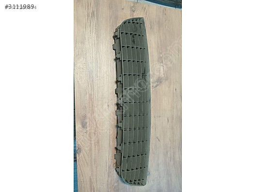 Fiat Linea ön tampon ızgarası orijinal 750 TL