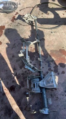 2016 KİA BONGO ÇIKMA ORJİNAL GÖGÜS DEMİRİ