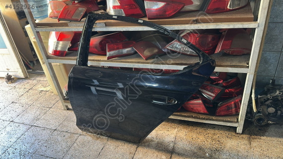 2019-2023 SKODA OCTAVİA SOL ARKA KAPI ORJ ÇIKMA