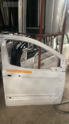 FORD SAĞ ÖN KAPI