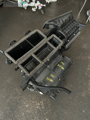 HYUNDAİ İ20 ÇİMMA KALORİFER KUTUSU DİJİTAL