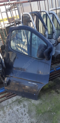 RENO TRAFİK ÇIKMA HATASIZ SOL ÖN KAPI YEDEK PARÇALARI