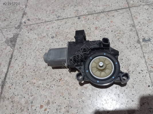 6R0959812T 15-18 JETTA ORİJİNAL ÇIKMA SAĞ ARKA CAM MOTORU