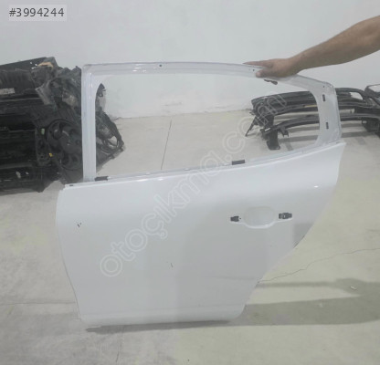 RENAULT TALİANT BEYAZ SOL ARKA KAPI ORJINAL GÖÇÜKLÜK