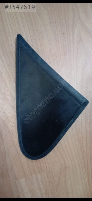 9682179077 Citroen Berlingo 2014-2019 sol ön kelebek üçgeni