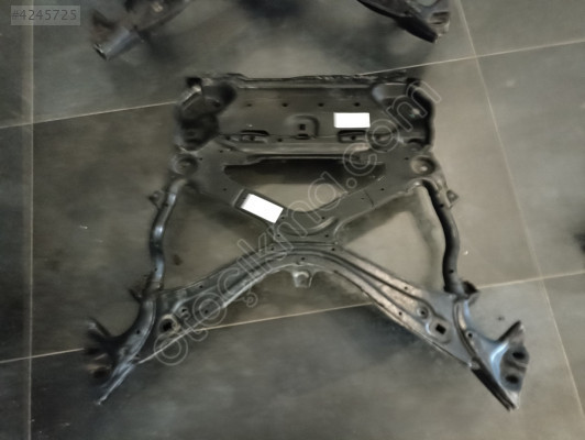 AUDİ A4 A5 ÖN TRAVERS 2016- 8WD399347B HS