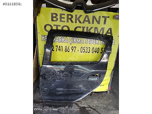 Dacia Sandero sol arka kapı 8.500 TL
