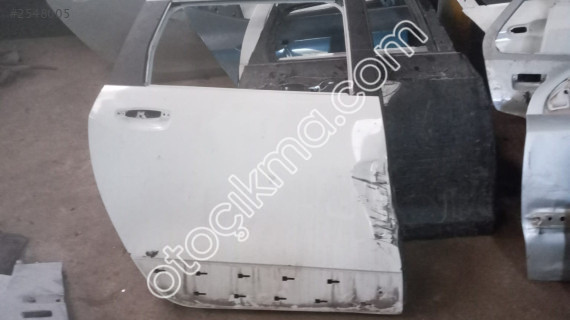 dacia lodgy sağ arka kapı