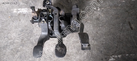 ALFA ROMEO 147 PEDAL TAKIMI