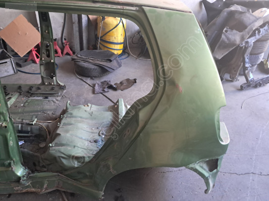 VOLKSWAGEN POLO SOL ARKA ÇAMURLUK HAFİF HASARLI