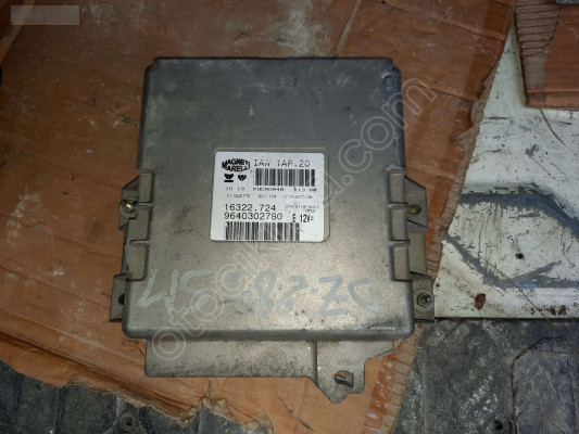 Citroen Xsara motoe beyni - IAW1AP20 - 9640302780 E