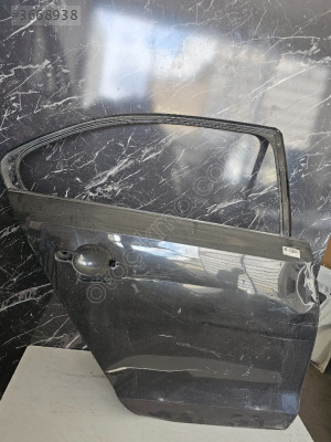 VOLKSWAGEN JETTA SAĞ ARKA KAPI 5C6833056