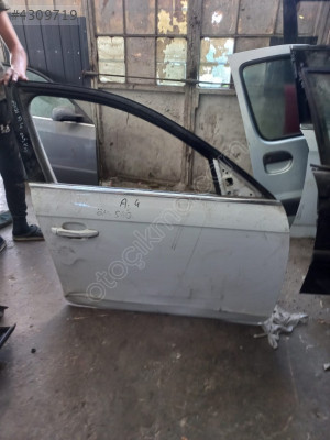 AUDİ A4 SAĞ ÖN KAPI