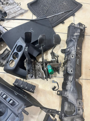 PEUGEOT 301 PEDAL  TAKIMLARI