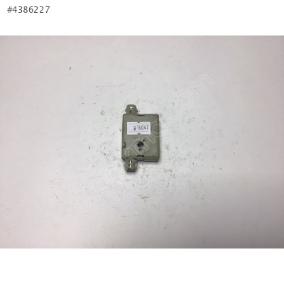 BMW 5 Serisi Anten Amplifikatörü 911826206 21367510