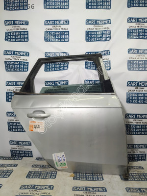 ÇIKMA AUDİ A4 SAĞ ARKA KAPI