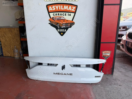 MEGANE 4 SEDAN BAGAJ BANDI KAPLAMASI BAKALİT ORJİNAL 2