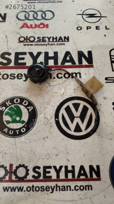 2G0035411 Skoda Octavia 2021 ön sol kapı Twetter