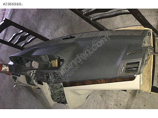 MERCEDES W207-W212 ORJ. TORPİDO KAHVERENGİ-BEJ HATASIZ