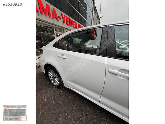 TOYOTA COROLLA SAĞ ARKA KAPI SÖKME HATASIZ ORJİNAL 19-24
