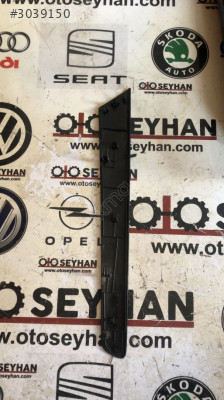 5C6867439A Volkswagen Jetta 2014 ön sol kapı kartonu çıtası