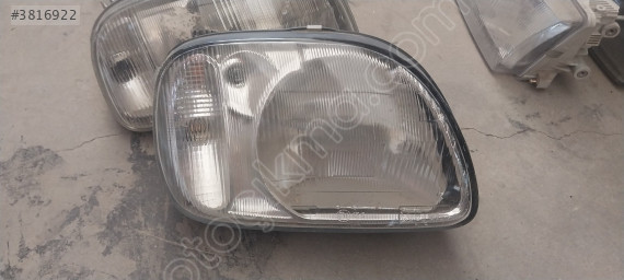 Nissan micra Sağ Ön Far