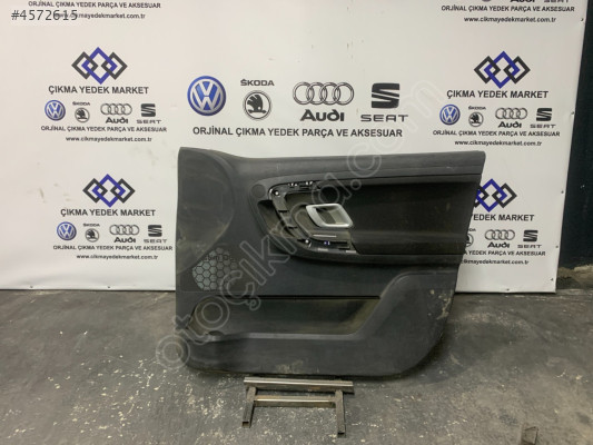 Skoda Fabia Sağ Ön Kapı Döşemesi