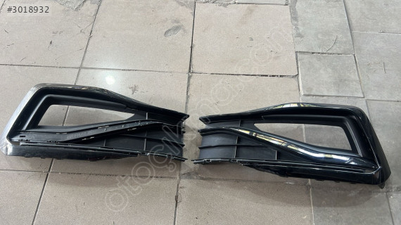 Orjinal Çıkma VW Passat B8.5 R Line Sis Far Kapakları