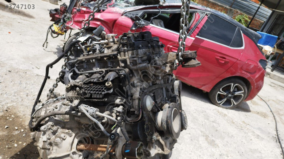 Opel Corsa E 1.2 benzinli motor