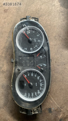 Renault Clio 2012 model  P8200748172
